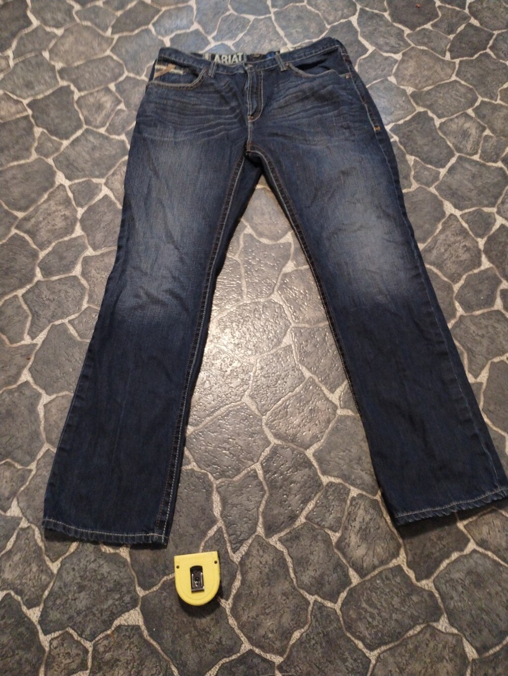 ARIAT Mens M2 Relaxed Bootcut Jeans 38 " x 36 "